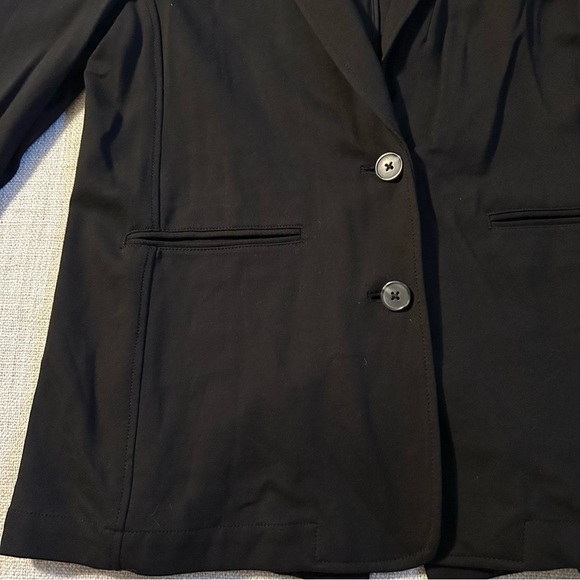 GAP Black Ponte Blazer Knit Suit Jacket Stretch Buttons Pockets Collar Women M - Picture 5 of 15